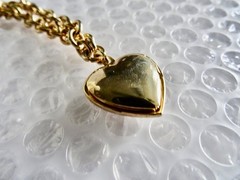 lOCKET LOVE ART BRACELET GOLD TONE RHINESTONE FANCY BLING RETRO JEWELRY neocurio