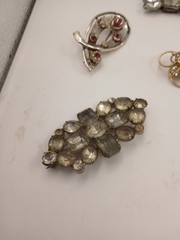 Nine Piece Lot of Vintage Jewelry Brooch Pin Brooches Rhinestone Gold Tone