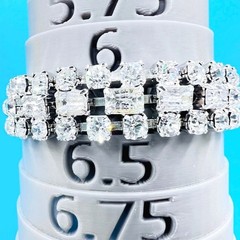 Vintage Weiss Rhinestone Bracelet Baguettes Fold Over Clasp .5″ 6.5″
