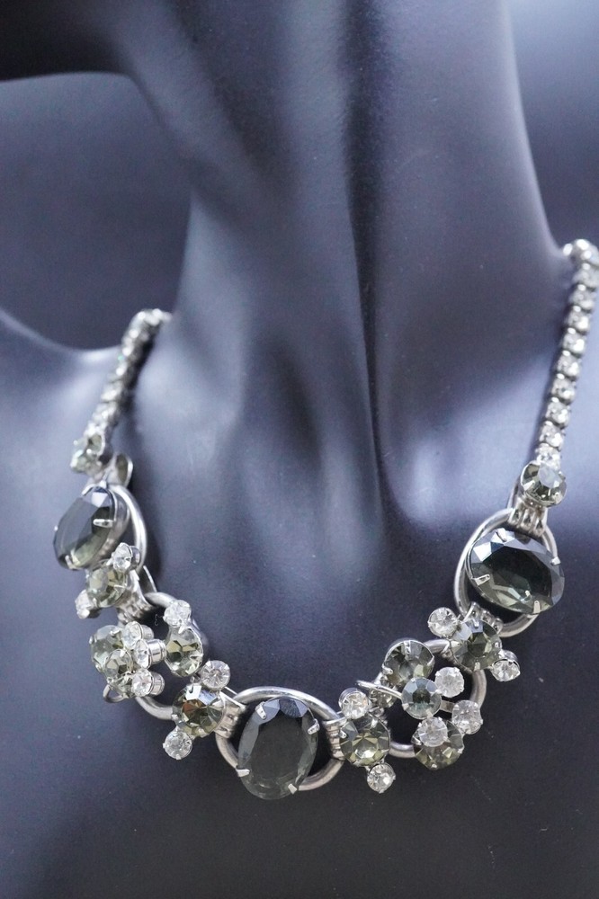 Juliana D&E 5 Link Cabochons Smokey Green & Clear Rhinestone Necklace 15” Long