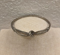 Unique Vintage Sterling Silver Moissanite Oval Safty Clamp Hinge Bangle Bracelet
