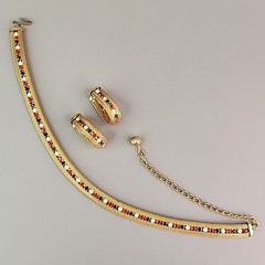 Mesh Necklace Huggie Clip Earrings Set Red White Blue Rhinestones Gold Tone 16″