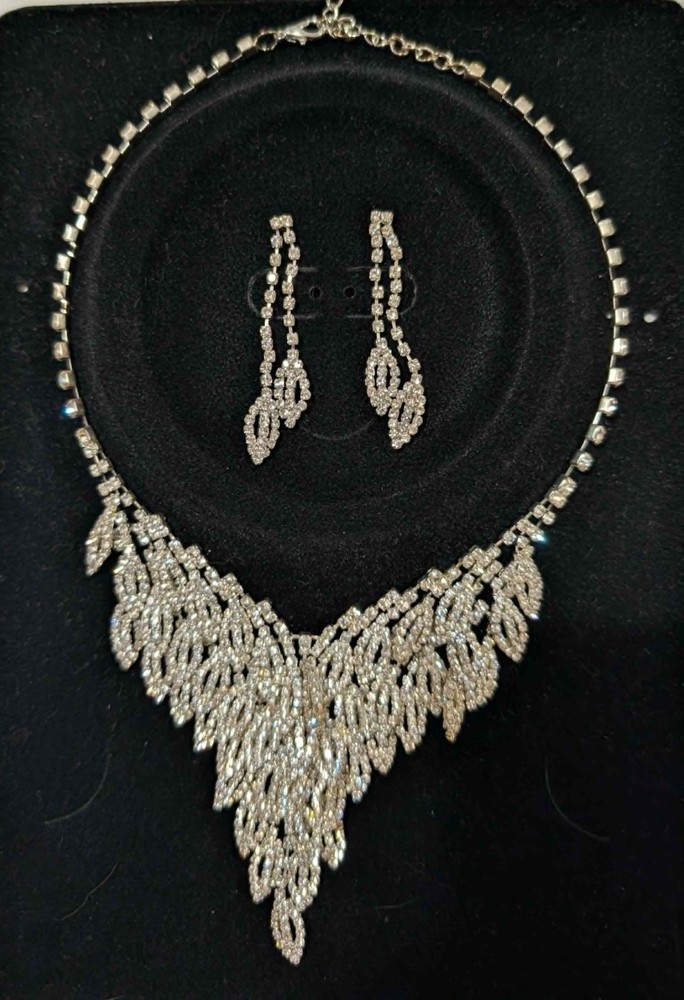 Vintage Clear Rhinestone Silver tone Necklace & Pierced Earring Set