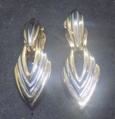 2 Tone Silver & Goldtone Dangle Drop Clip On Earrings 1.75″ (509)