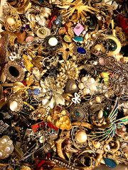 Estate 1 Lb+ Mixed Jewelry Lot Vintage-Modern DIY JUNK CRAFT REPAIR Unsorted