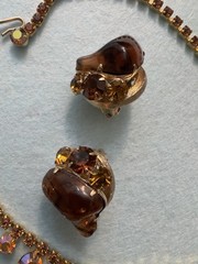 VTG D&E Juliana Root Beer Glass & Topaz Rhinestone Runway Necklace & Earrings