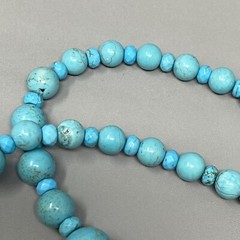 Dyed Howlite Stone Necklace Turquoise Color Graduating Beads Chakra Artisan 18″