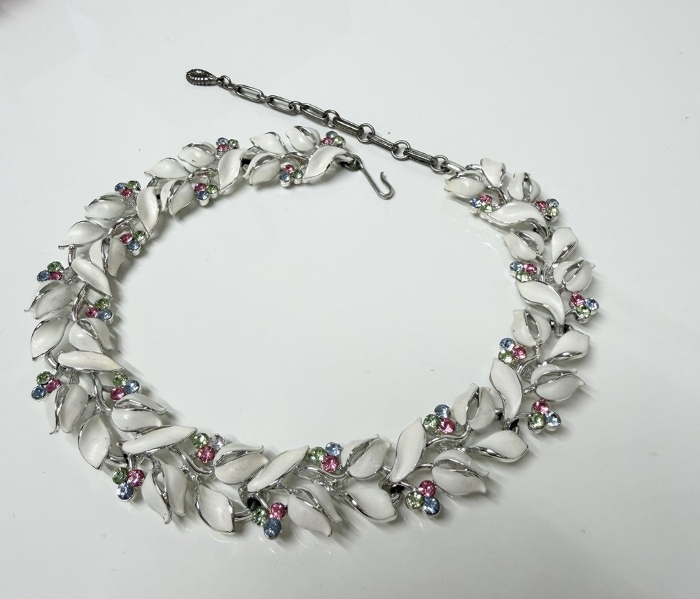 Lisner Signed Necklace Vintage White Enamel With Rhinestones