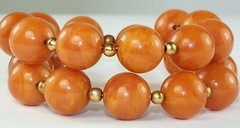 VINTAGE PUMPKIN BAKELITE BALL COIL BRACELET ONE SIZE FITS ALL
