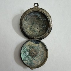 Antique Locket Floral Engrave Photo Pendant 1-3/4 Inch 14g German Silver