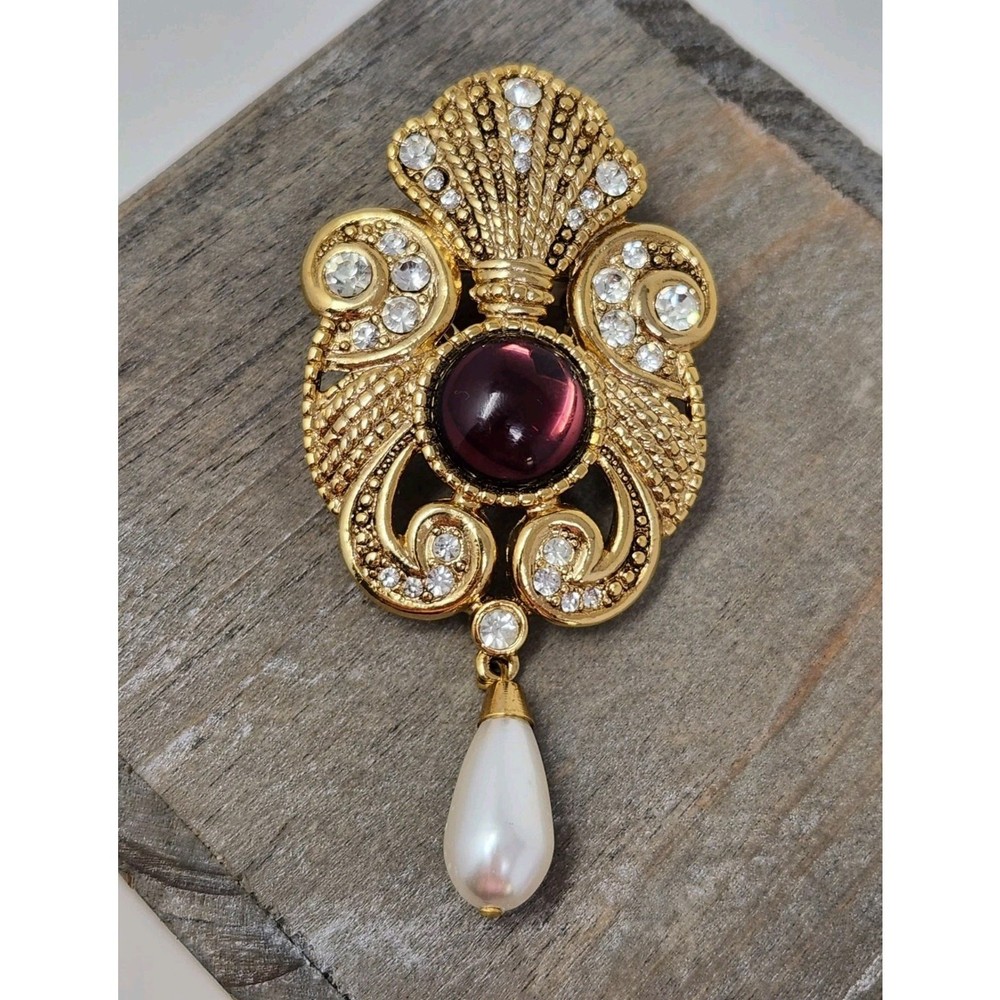 Jeff Lieb Purple Cabochon Gold Tone Brooch Pin Rhinestones Faux Pearl Drop VTG