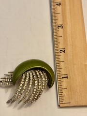 Vintage Metal Rhinestone Enamel? Brooch