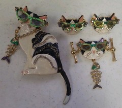 Signed LUNCH AT THE RITZ Kitty Cat Brooch Pin Bracelet and Earrings Vintage Set