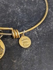 Vintage Compass Adventure Love This Life Charm Bracelet (A-3)
