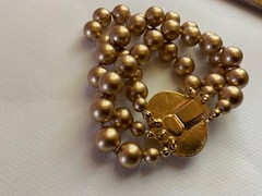 CarolLee Champlain pear Triple Strand Bracelet Oval Cabochon Pearl Clasp 7” EUC