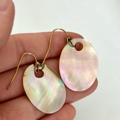 Ladies Vintage Mother Of Pearl Shell MOP Ladies Drop Earrings