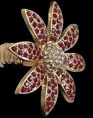 Vintage Red Rhinestone Flower Ring Gold Tone Stretchable 8