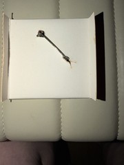 Vtg Avon Peacock Iridescent Blue Sequin Blossom Seed Bead Pin w Gift Box 1990