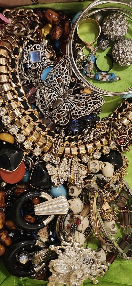 Vintage to now jewelry lot # 151
