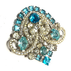 Weiss Co. NY Brooch Pin Pendant Rhinestone Blue White Silver Tone Metal