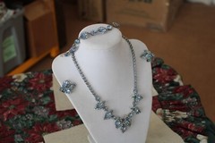 Weiss Vintage Icy Blue Carnival Glass Design Necklace, Earrings & Bracelet Set