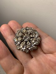 Vintage White/Clear Rhinestone Pin – Magical !!
