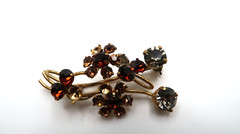 Vintage Gold Rhinestone Flower Brooch 4.5cm Missing two stones BB13