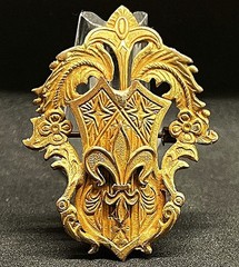 France 1920´ old beauty brooch fleur-de-lis shield, Art Nouveau design elegant