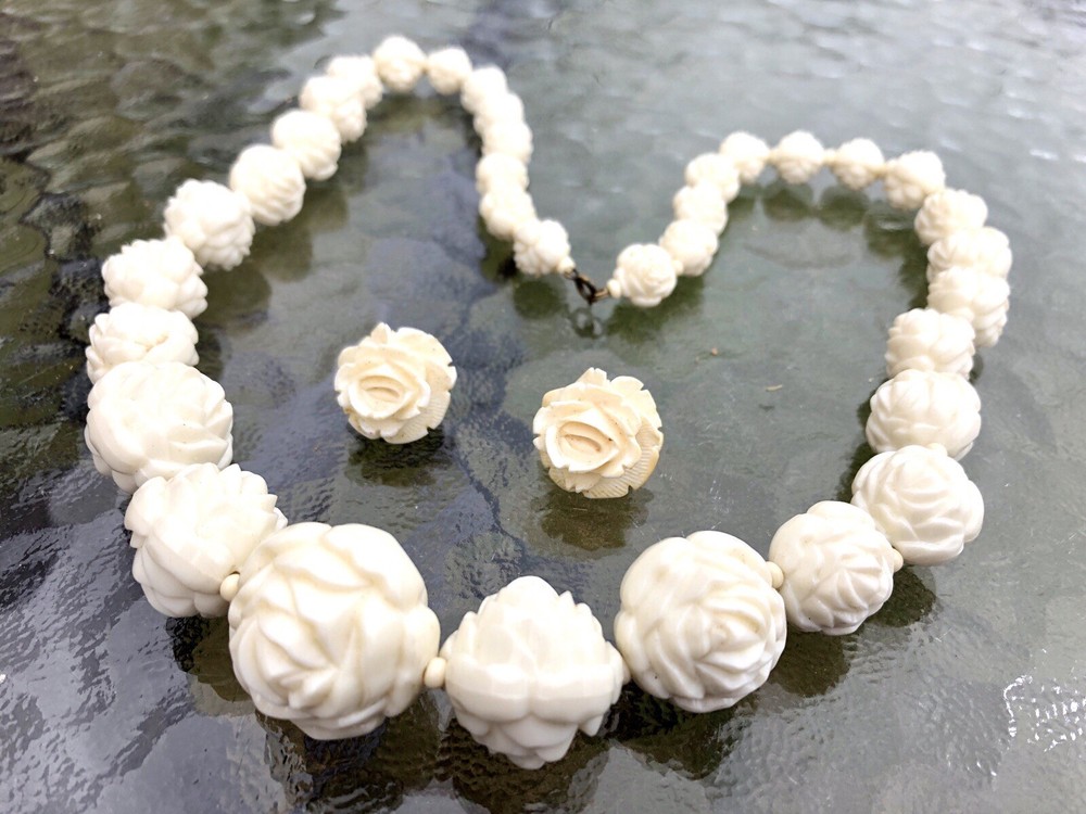 Vintage Ivory Celluloid Carved Graduated Rose Beads Necklace + earrings set