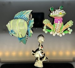 3 Vintage Brooches Pins Frogs, Fish, Seal Rhinestones Enamel Gold tone