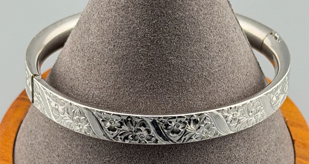 Vintage Sterling Silver Bracelet Floral Engraved Hinged Signed 17.8g