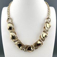 Vintage Collar Necklace Gold Tone Leaf Link Textured Layered Chunky Retro 16″