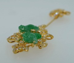 18K Diamond & Hand Carved Jade Frog Jabot Pin Brooch
