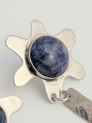 Vtg Anne Forbes Sterling Silver Sodalite Articulated Abstract Flower Earrings