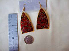VINTAGE 1970 SAMUEL HUANG DESIGNER CLOISONNE RETRO ABSTRACT BLACK & RED EARRINGS