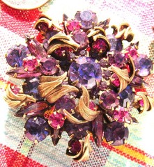 Stunning Vintage Juliana D&E DeLizza Elster Vintage Brooch & Earrings Set
