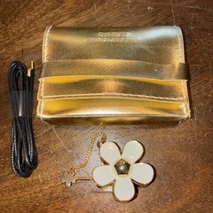 Marc Jacobs Daisy SOLID PERFUME 0.75g Women’s Necklace Charm N Pouch