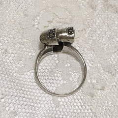 Vintage Sterling Silver Ring Womens Sz 8.25 Ribbon Bow design Marcasite Accents