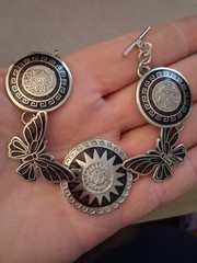Mexican alpaca silvertone butterfly & Aztec sun medallion bracelet. 7″