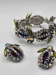Vintage Unsigned Hobe Amethyst and Olive color Art Glass Earring/Bracelet Set