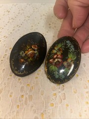 Vintage Hand Painted Russian Lacquer Brooches Signed Floral Folk Art Set Of 2