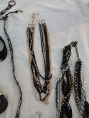 21 Pc jewelry lot Womens Fashion Necklaces Rings Bracelets Earrings Brooches