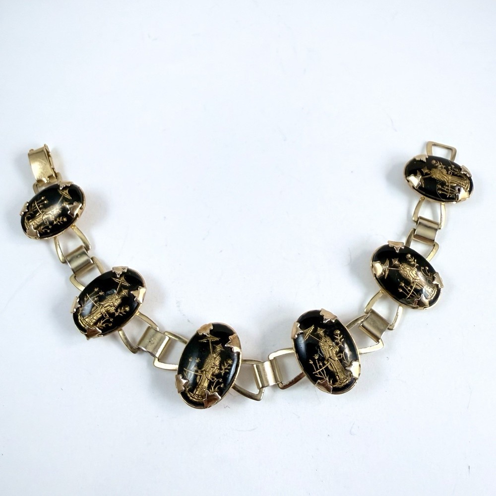 Vintage Reversed Intaglio Cameo Style Glass Cabochon Asian Figural Bracelet 7”