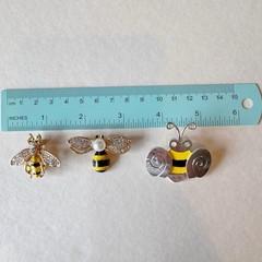 Vintage Bee & Daisy Brooch Lot 8pc JJ AJC Rhinestone Enamel Figural Gold