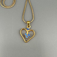 Vintage Rhinestone Heart Pendant Necklace Blue Stone Gold Tone 15″ Chain Dainty