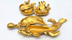 Elizabeth Taylor Avon Gold Koi Fish Brooch & Earrings Set, Faux Pearls