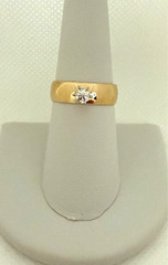 Pre-owned Vintage 14k Band with a 4mm Cubic Zirconia (CZ)