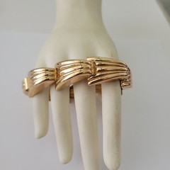 Vintage Mid-Century Women’s 6.5” Heavy Gold Plated Unique Design Bracelet