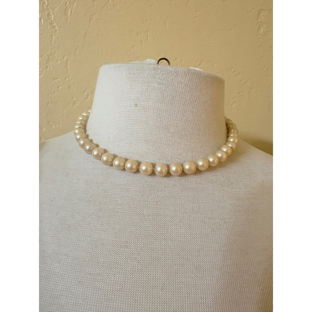 Vintage Faux Pearl Choker Necklace Cream Graduated Beads Gold Tone Clasp 15 In