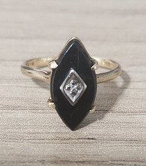 Vintage Womens Marquise Black Onyx Ring 10K Yellow Gold Diamond Size 4